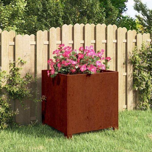 Planter with legs rusty - planter,