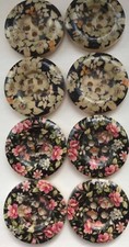 8 large round wooden buttons 4