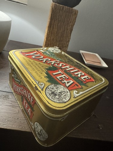 Vintage yorkshire tea - vintage, tin