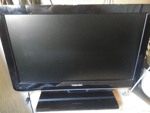 Toshiba lcd with built in - lcd,