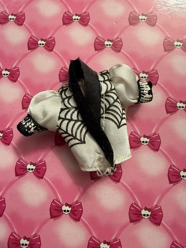 Monster high doll - high,
