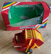 BRITAINS 9532 FARMHAND ROUND