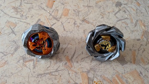 Beyblade beyblades leon - -,