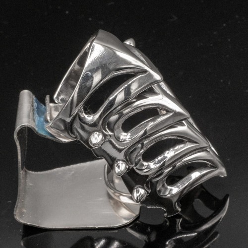 Segment adjustable armour - segment,