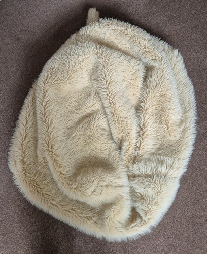 Large cream biege - cream,