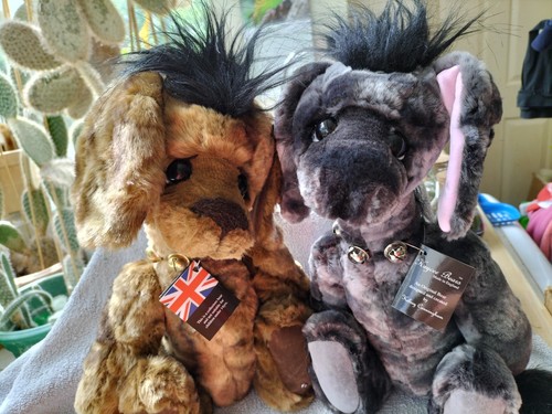 Kaycee bears bucket spade - &,