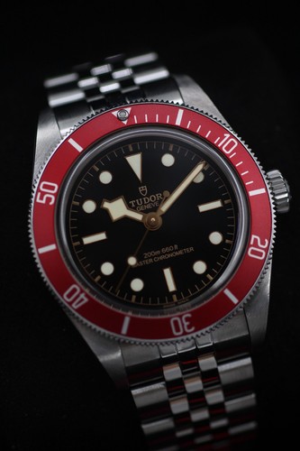 Tudor black bay - black, 41mm