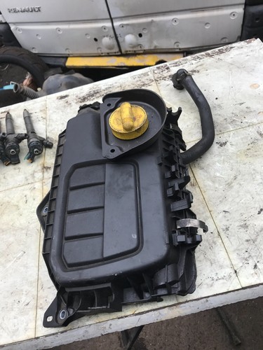 Top engine cover vivaro - 1.6,