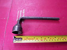 Vintage Wheel Brace Pennant