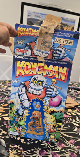 Tomy kong man tabletop game - kong,