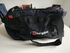 Berghaus Expedition Mule 40L, black, convertible to backpack