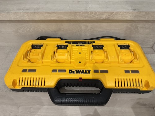 Dewalt dcb104 18v multiport - dewalt,