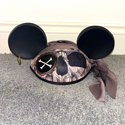 Walt disney world pirates - disney,