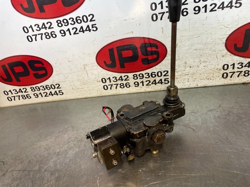 Mower cylinder lift valve - , x