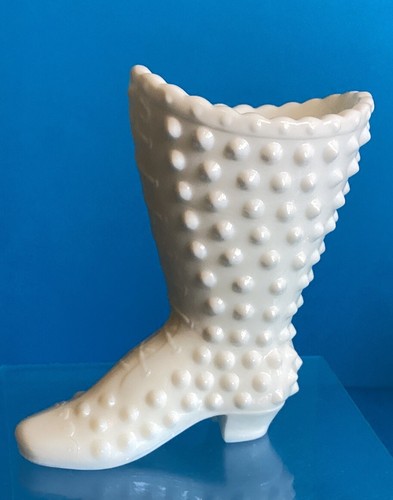 Vintage fenton milk glass - fenton,