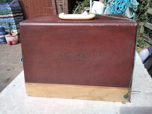 Singer 185k wooden base - singer,