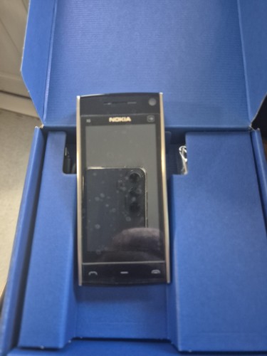 Nokia azure 8gb new box - in,
