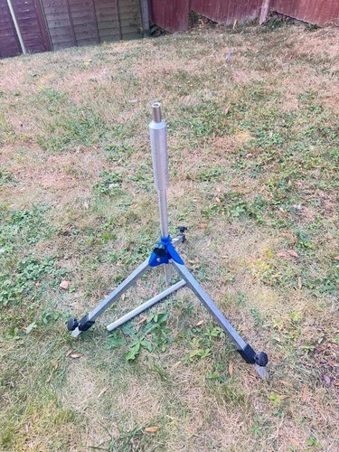 Preston metal tripod roost - ,