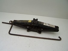 Hyundai Terracan Car jack