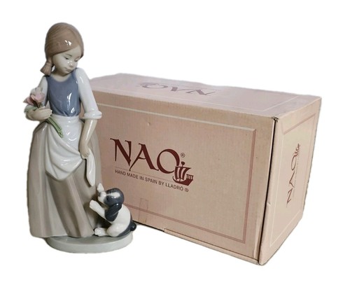 Nao lladro girl with - nao,