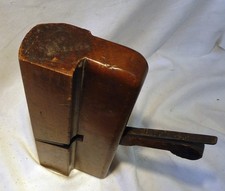 ANTIQUE  WOODEN MOULDING PLANE
