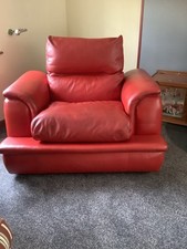 Poltrona Gran Frau 1982 Cherry Red Leather Chair
