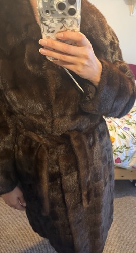 Saga mink fur - mink,