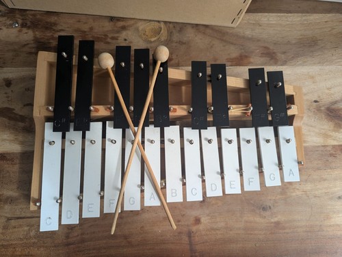 Chromatic glockenspiel well - -,