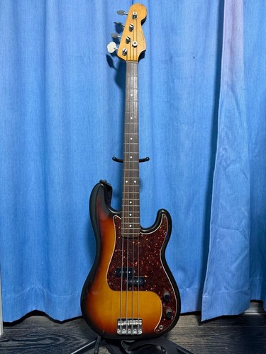 Fender precision bass - fender,