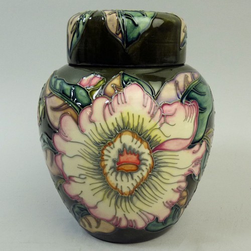Fine moorcroft art - art, pottery