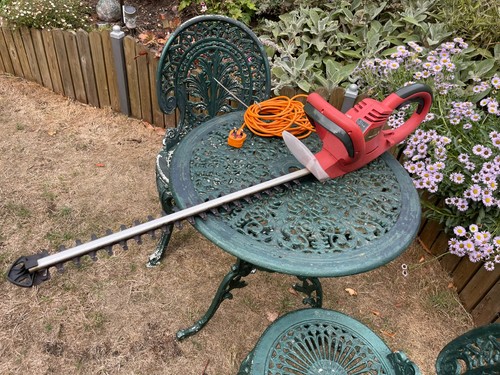 Hedge trimmer challenge - hedge,