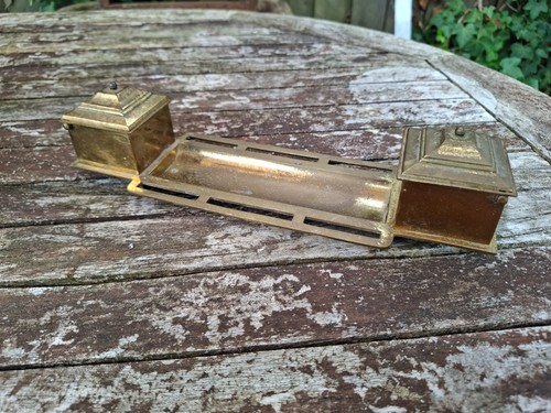 Vintage brass double inkwell - double,