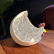 Artforum Flo Chicken Christine