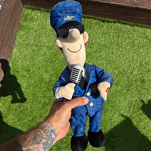 2013 postman pat showbiz - pat,