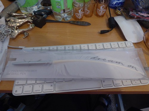 Brand new quill feather - new,