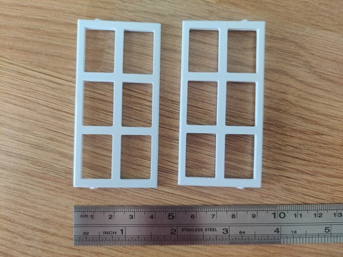 Not triang doll house - not,