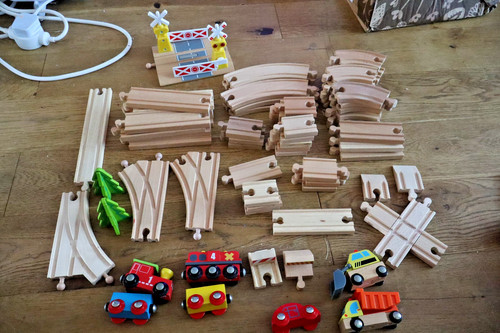 Large bundle unbranded wooden - unbranded,