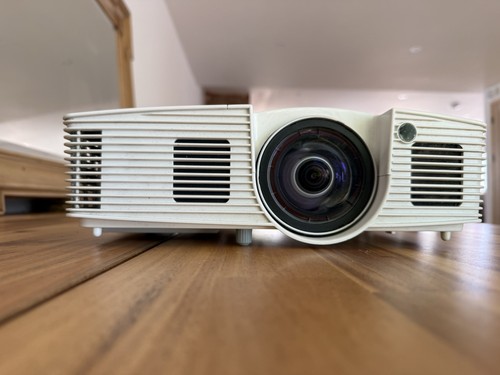 Acer s1283hne xga 3100 - s1283hne, lumens