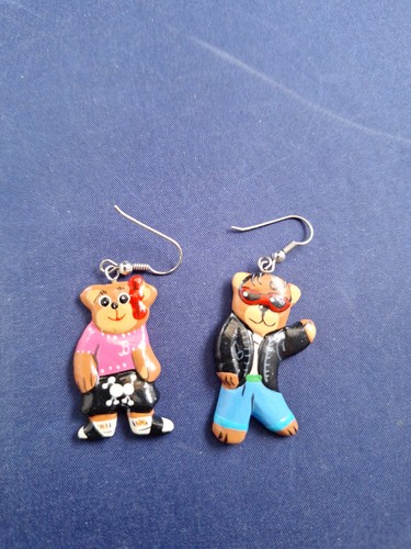 Vtg grease bears earrings - grease, pair