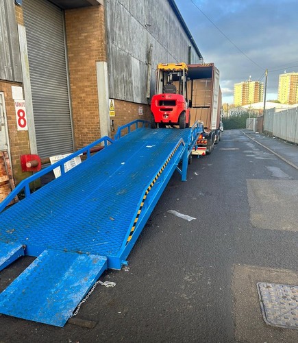 Folding container loading - container,