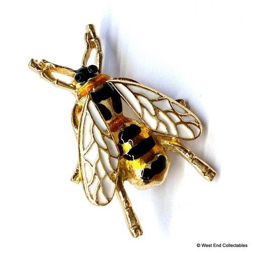 Honey bumble bee - bumble, pin