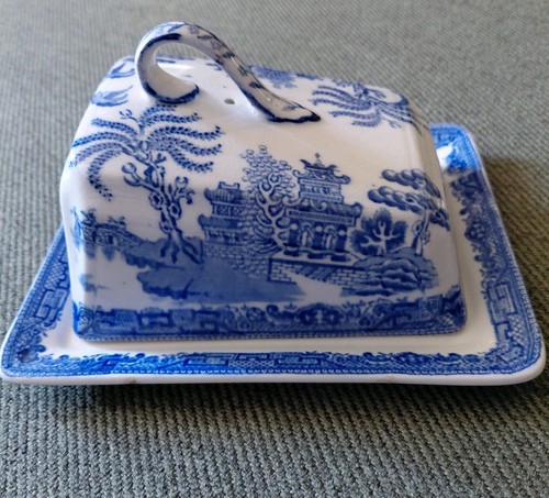 Antique willow pattern - willow, cheese