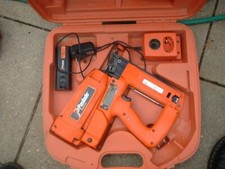 Paslode IM250 nail gun kit