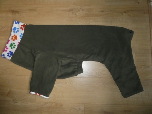 All one dog fleece - in,