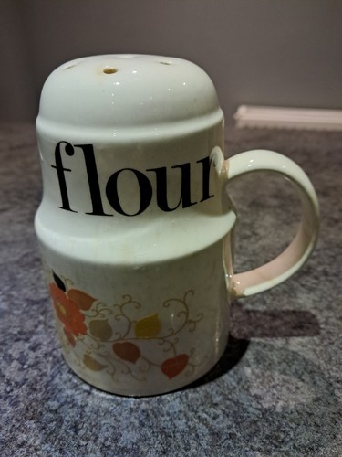 Flour shaker vintage - vintage, crown