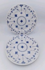 2 x Churchill Finlandia Dinner