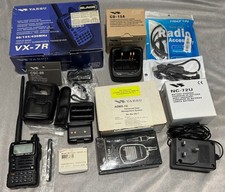 YAESU VX-7R  TRI-BAND