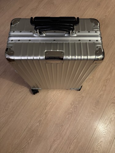 Rimowa classic cabin suitcase - rimowa,