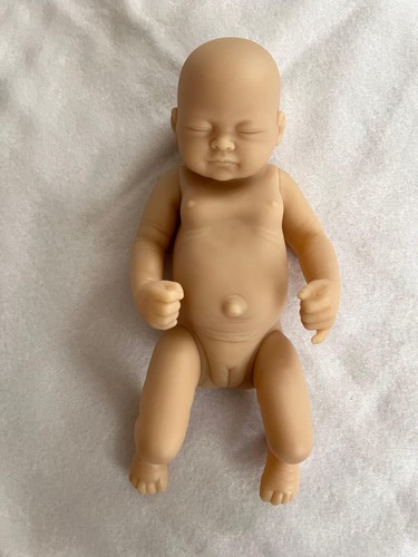 Small reborn doll - small,