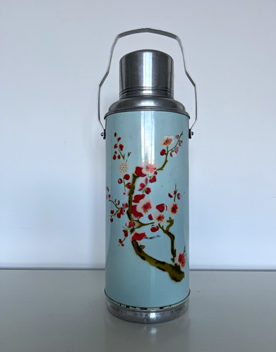 Vintage metal vacuum - 1.5l,